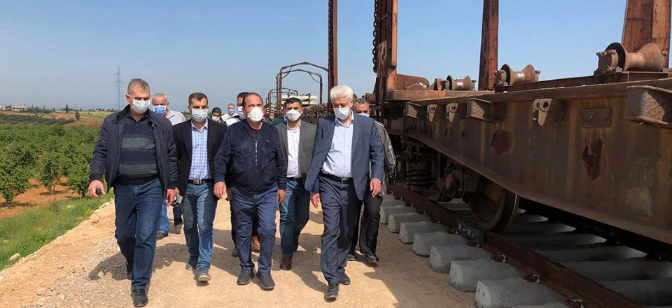 الوزير حمود يتفقد الأعمال النهائية لمشروع إنشاء الخط الحديدي بين القصير وشنشار في محافظة حمص